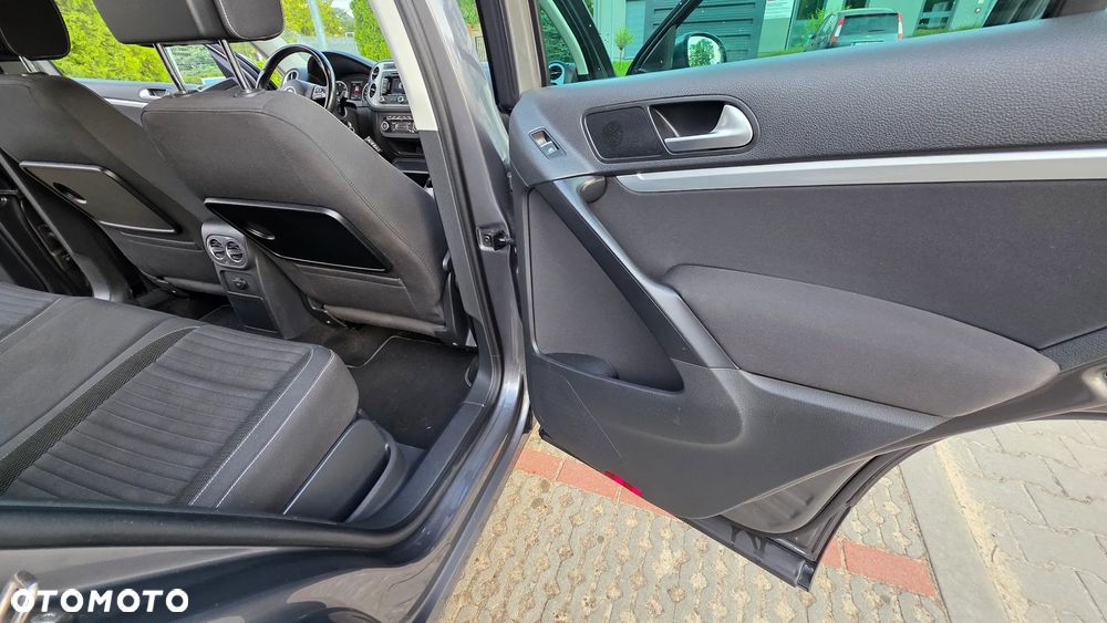 Volkswagen Tiguan 2.0 TDI 4Mot Sport&Style DSG - 23