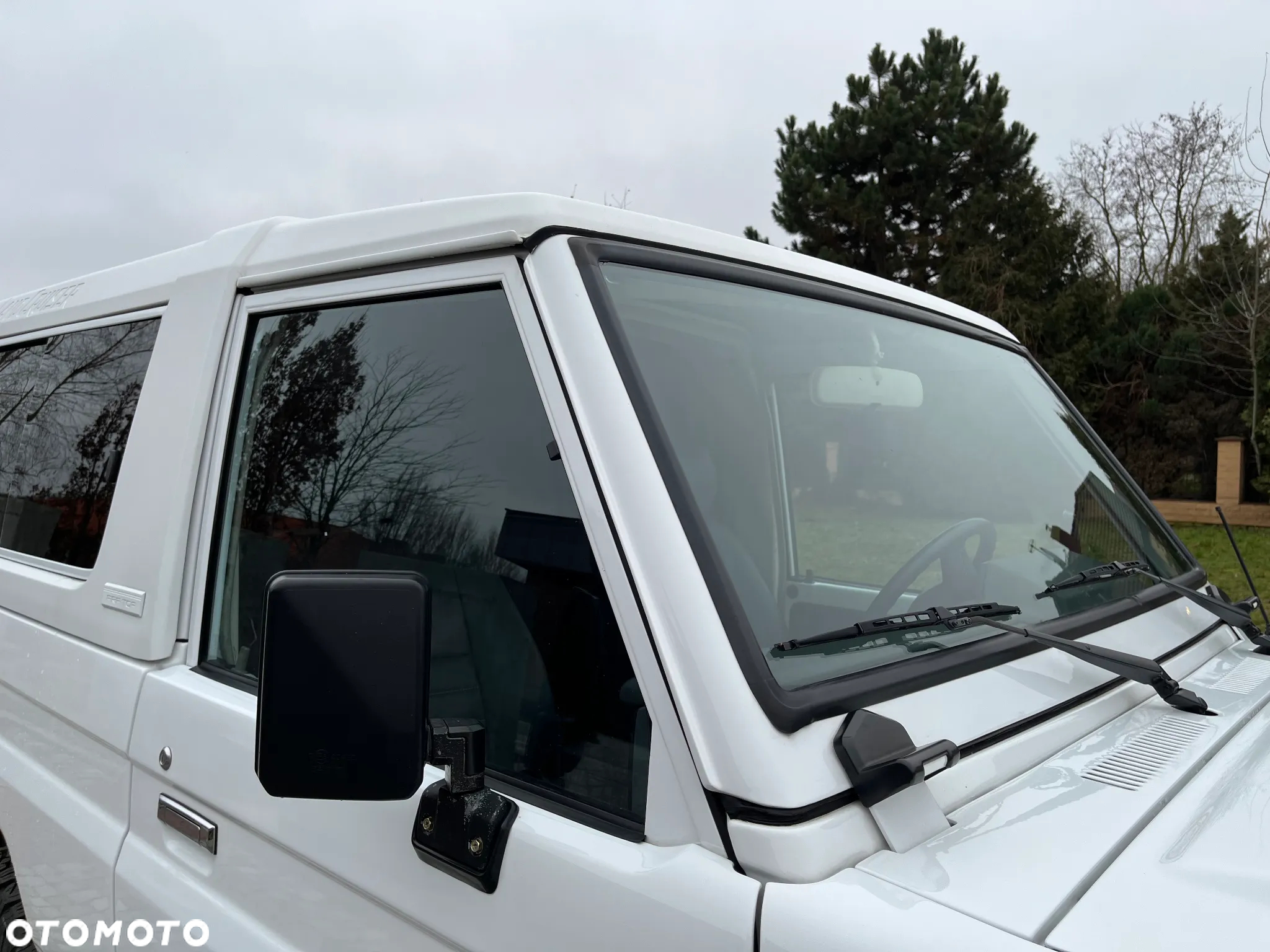 Toyota Land Cruiser HT LX - 9