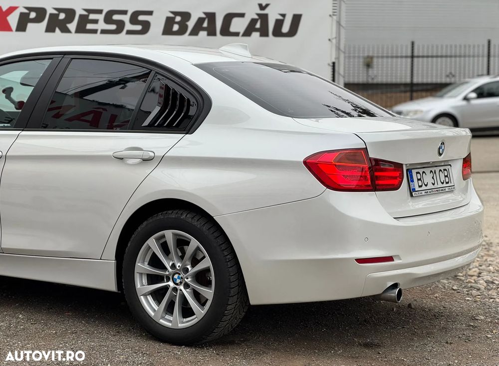 BMW Seria 3 318d - 20
