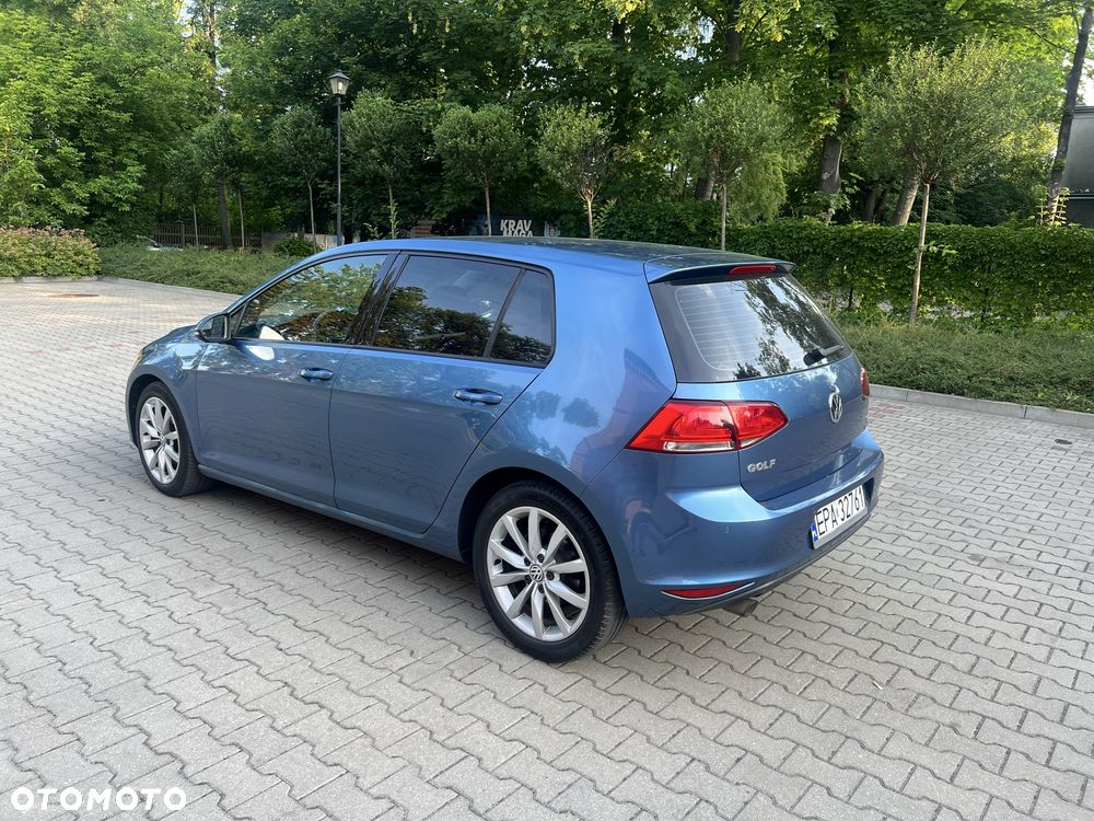 Volkswagen Golf - 4