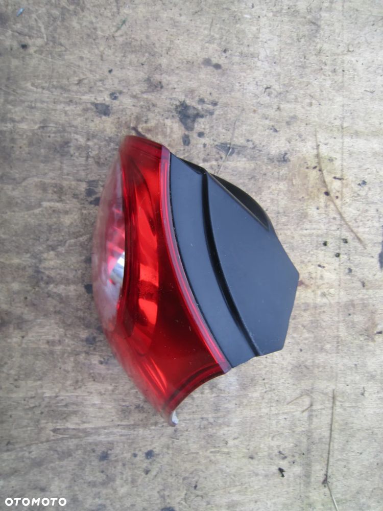 Lampa tył tylna prawa VW Golf V HB 1K6945096N - 2