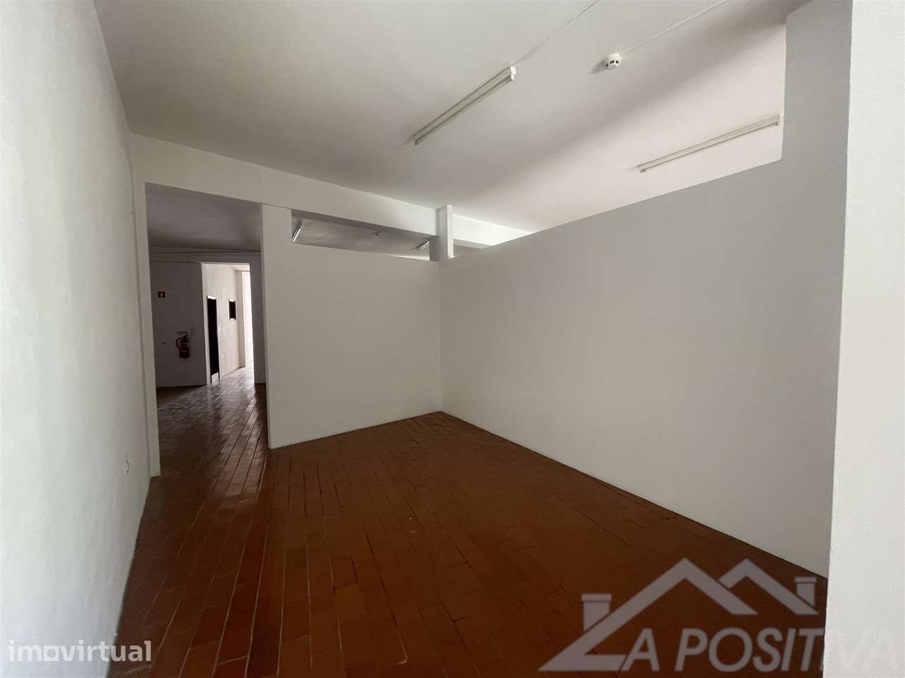 Loja  Venda em Oliveira de Azeméis, Santiago de Riba-Ul, Ul, Macinhata - Grande imagem: 5/10