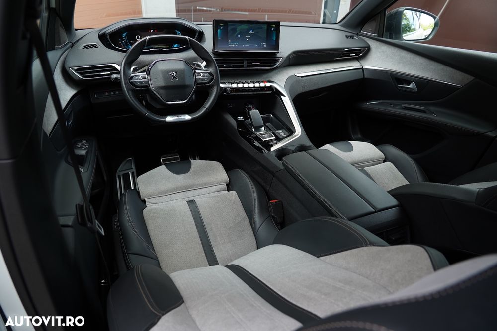 Peugeot 3008 PHEV 300 EAT8 4X4 Allure Pack - 19