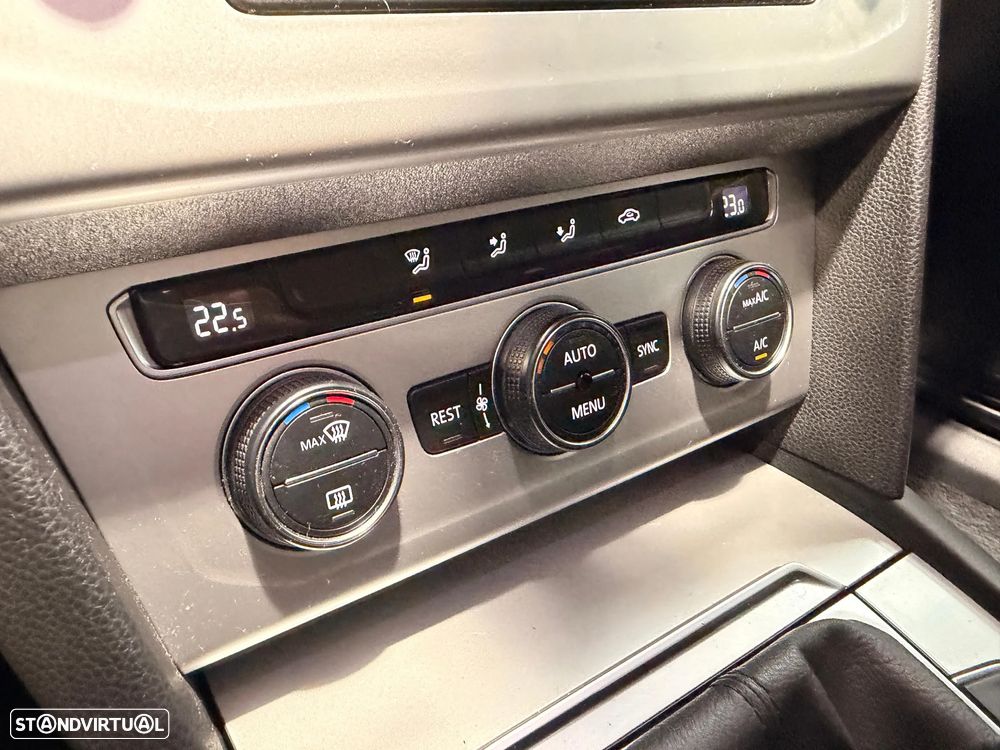 VW Passat Variant 1.6 TDI BlueMotion - 26