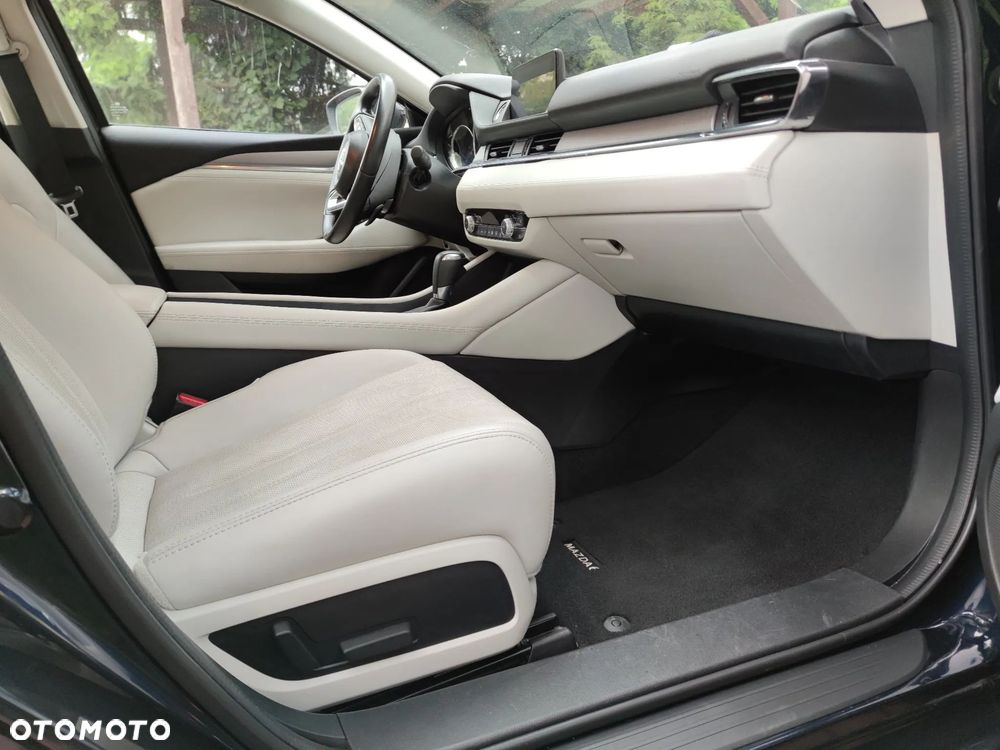 Mazda 6 - 8