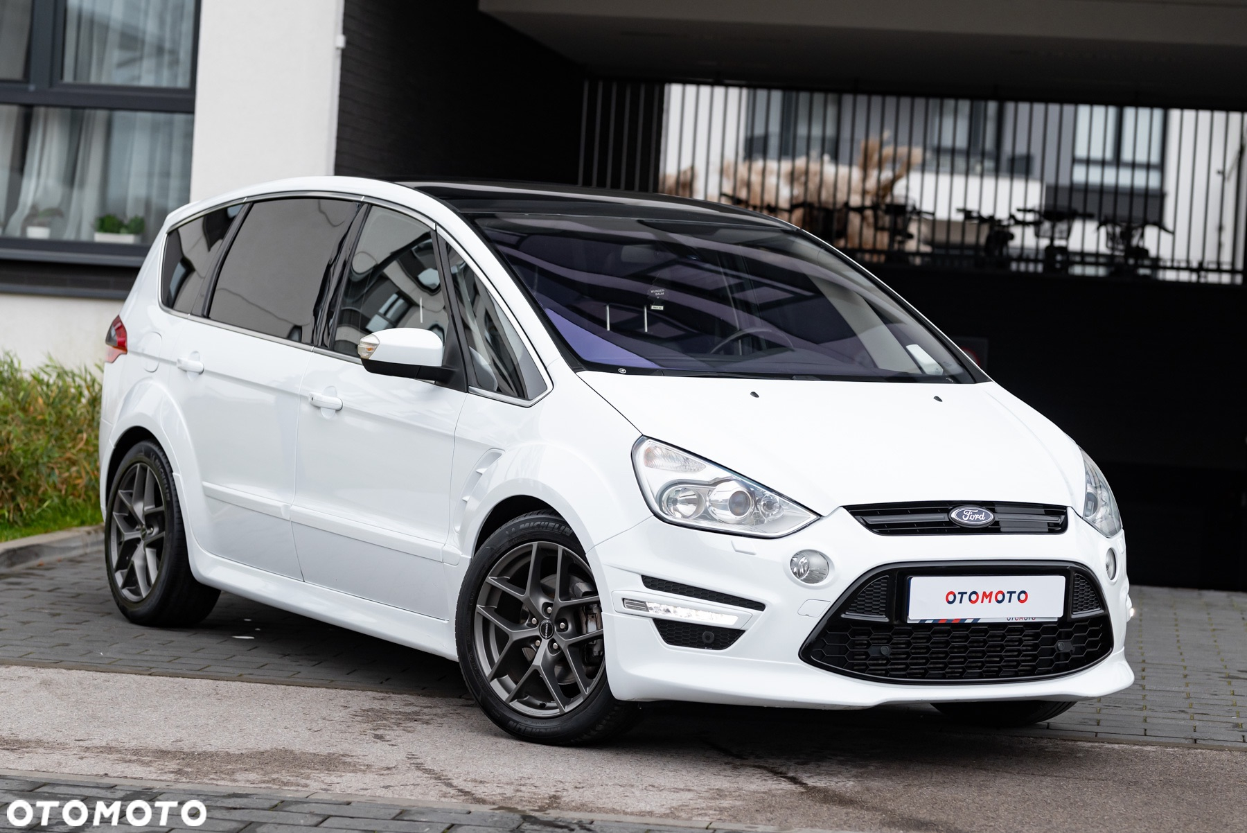 Ford S-Max 2.0 EcoBoost Titanium - 2