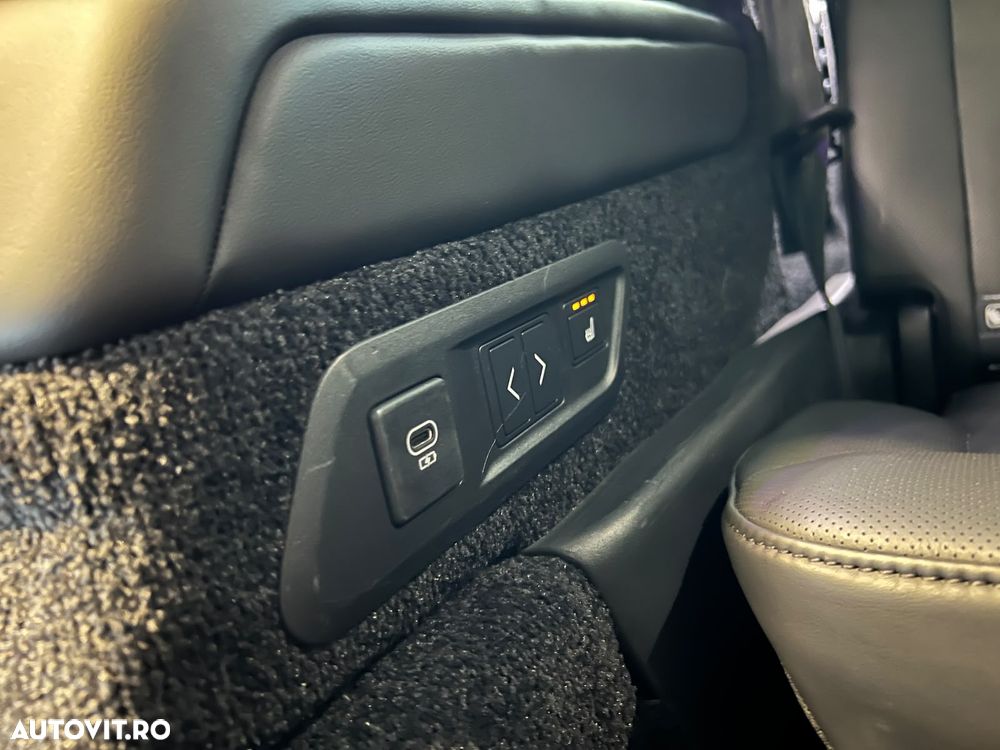 Land Rover Range Rover 4.4 V8 P530 LWB Autobiography - 25