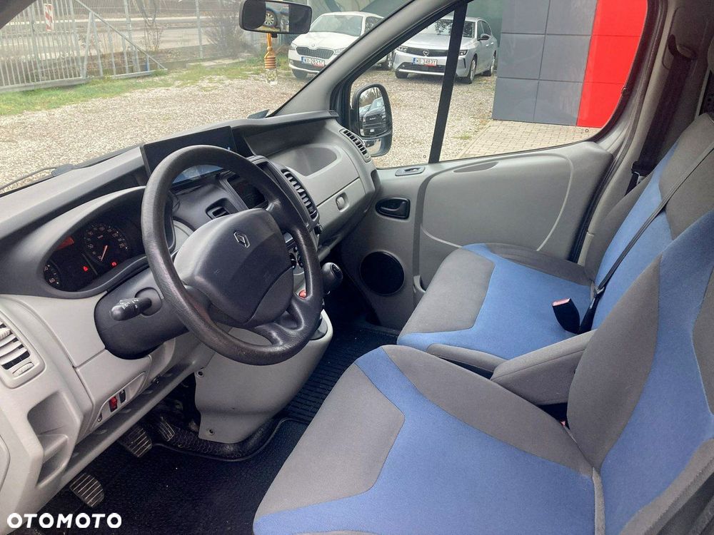 Renault Trafic - 10