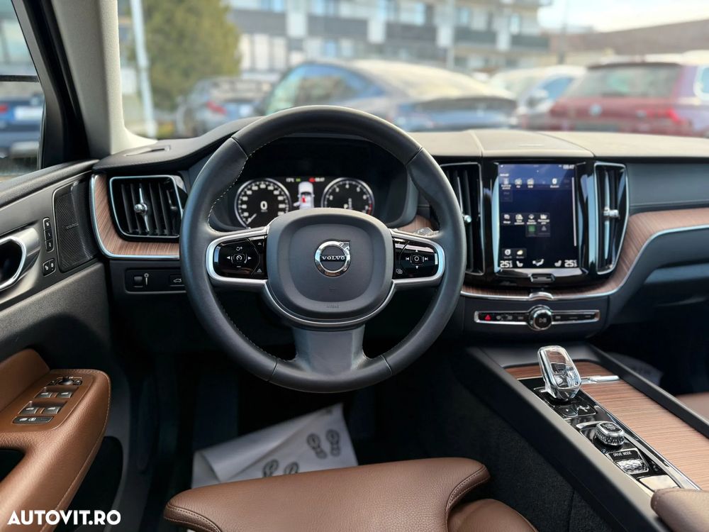 Volvo XC 60 B5 B AWD Geartronic Inscription - 3