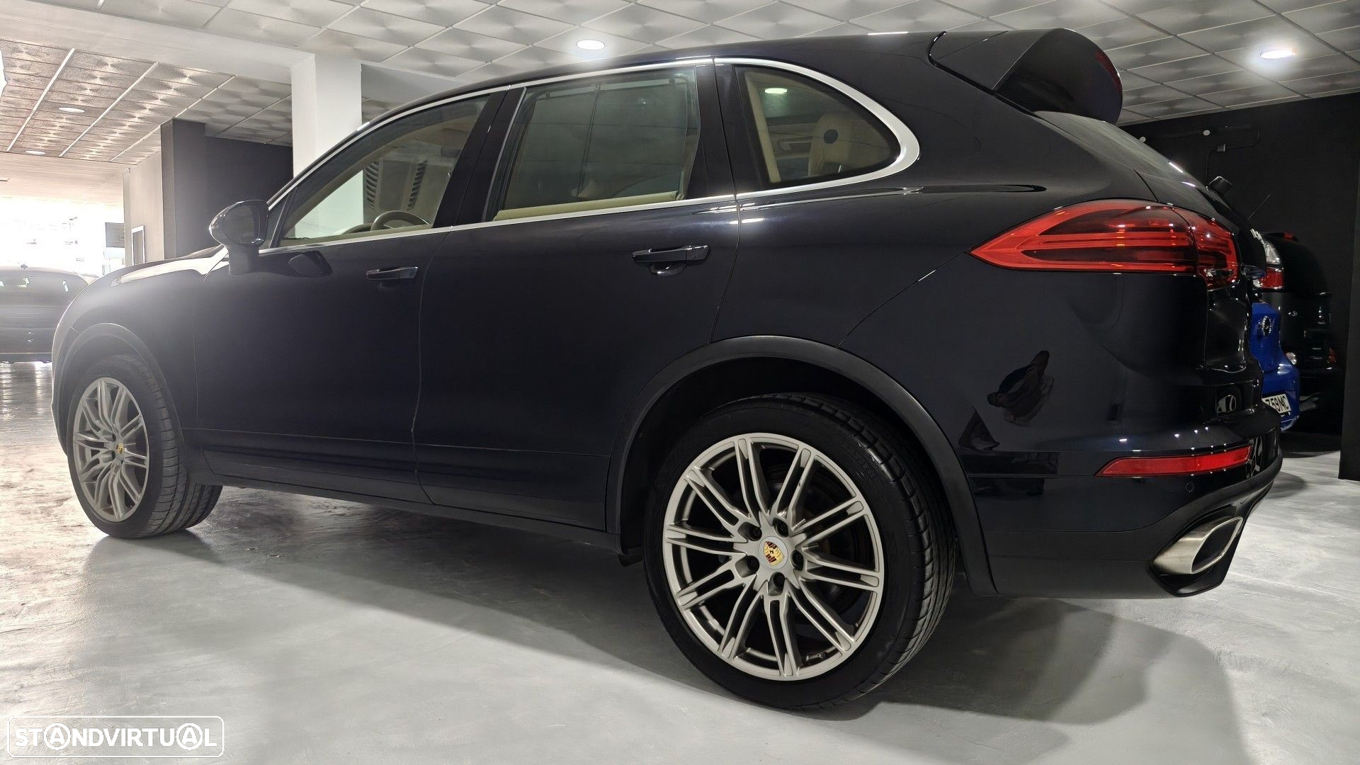 Porsche Cayenne Platinum Edition - 11