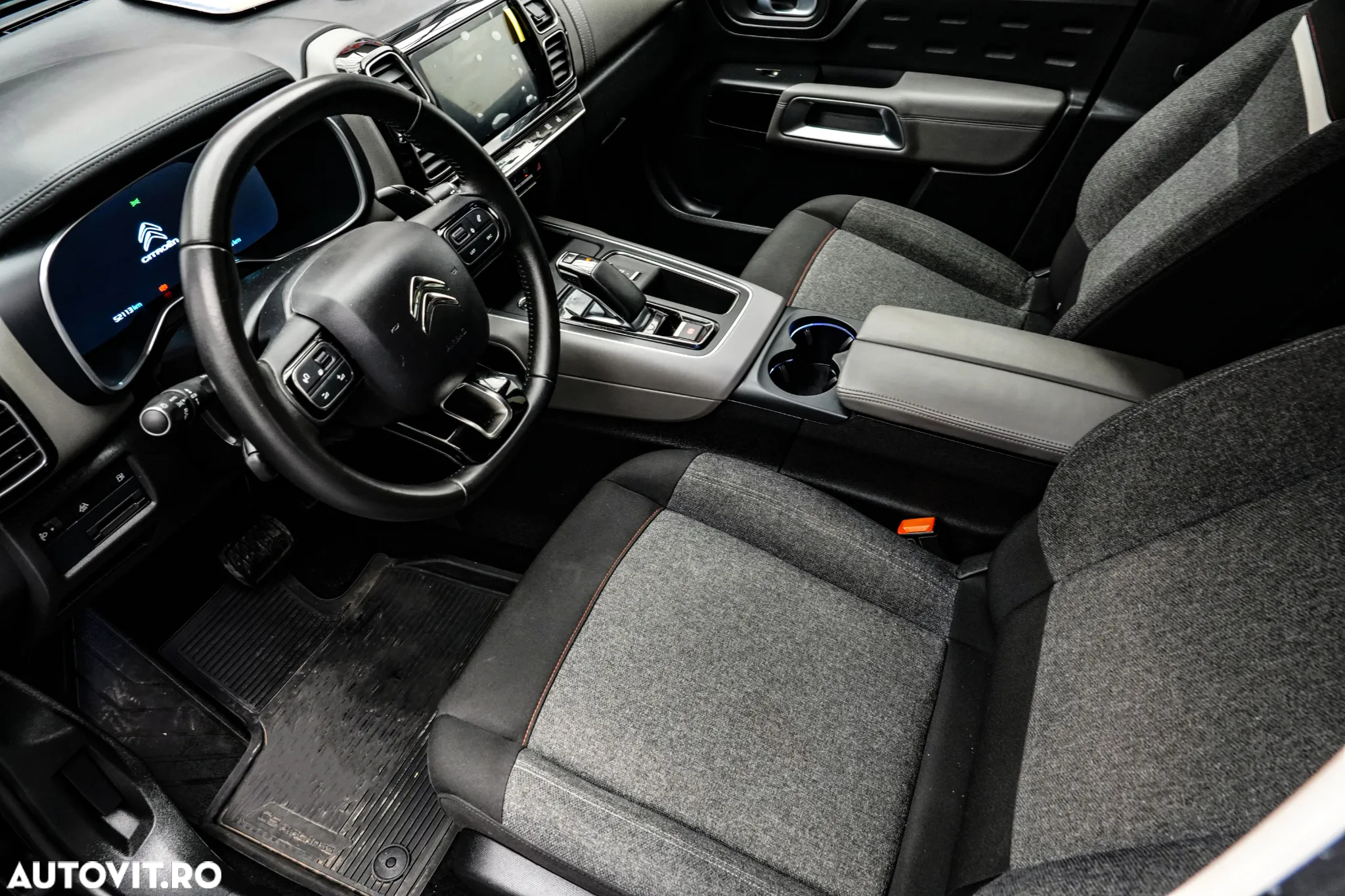 Citroën C5 Aircross 1.6 Hybrid FWD 225 EAT8 Shine - 12