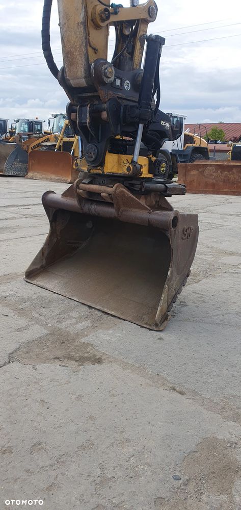 Caterpillar 330 F - 8