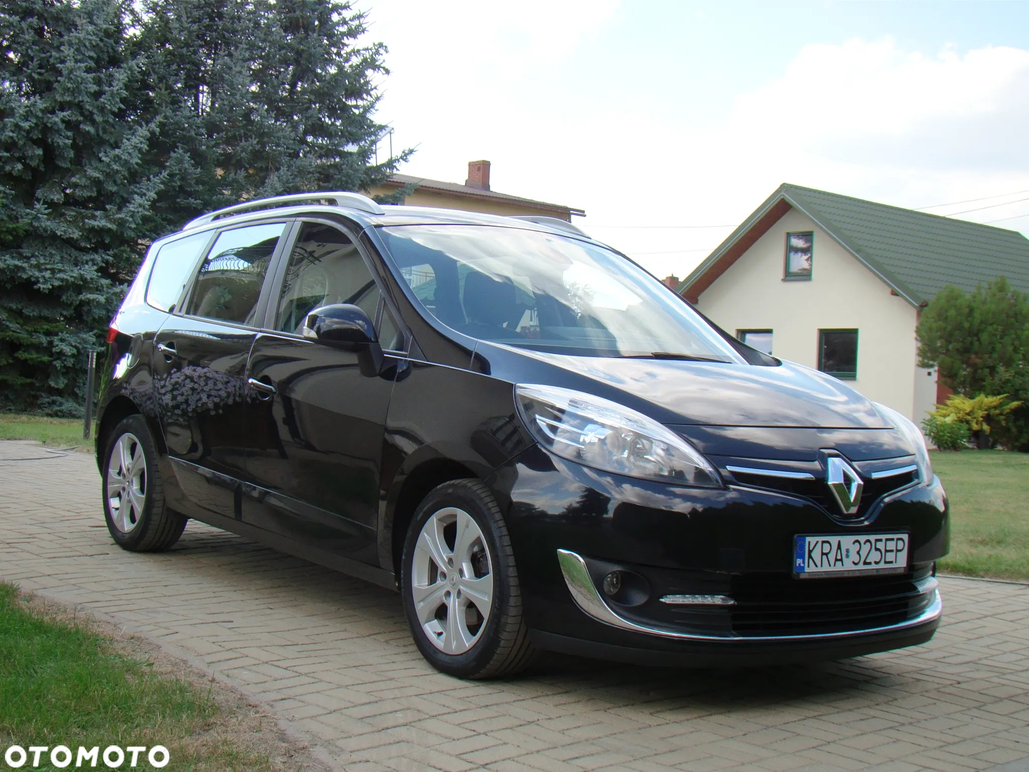 Renault Grand Scenic - 19