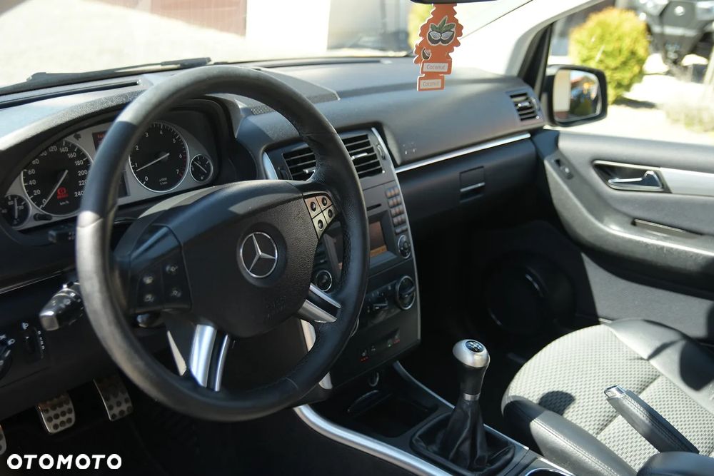 Mercedes-Benz Klasa B - 26