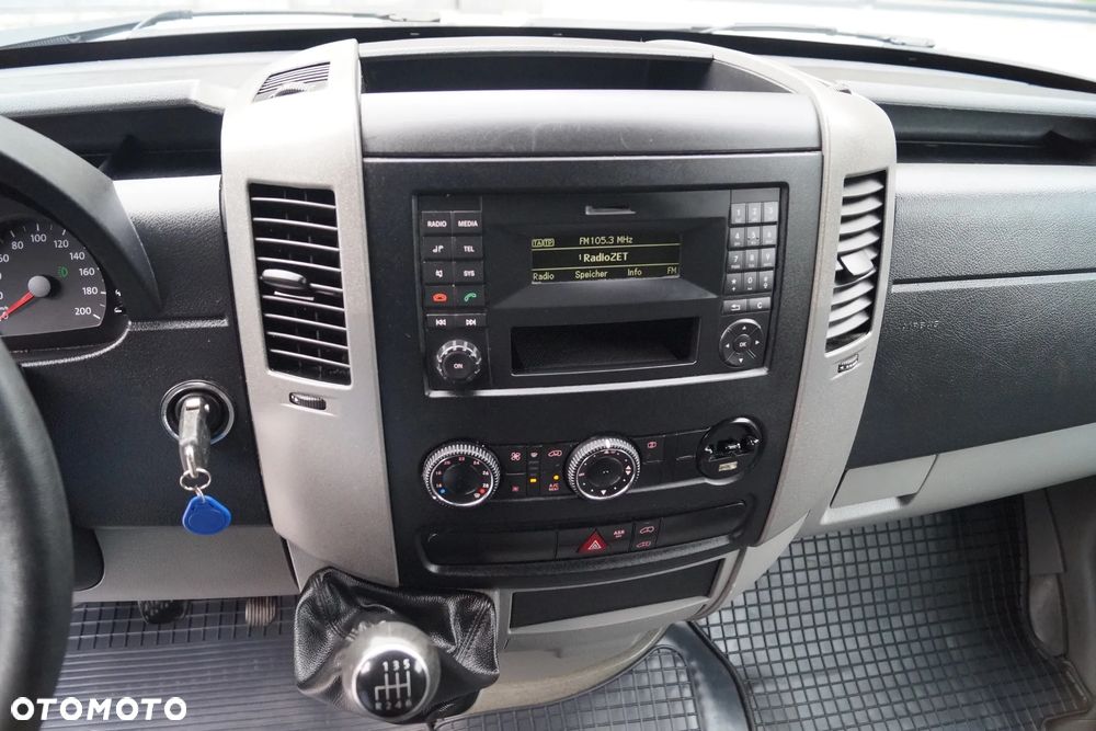 Volkswagen Crafter - 26