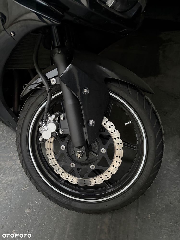 Kawasaki Ninja 250R - 9