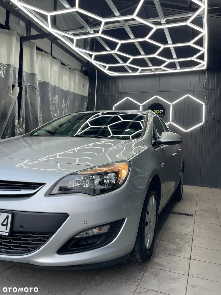 Opel Astra 1.4 Turbo Exklusiv - 5
