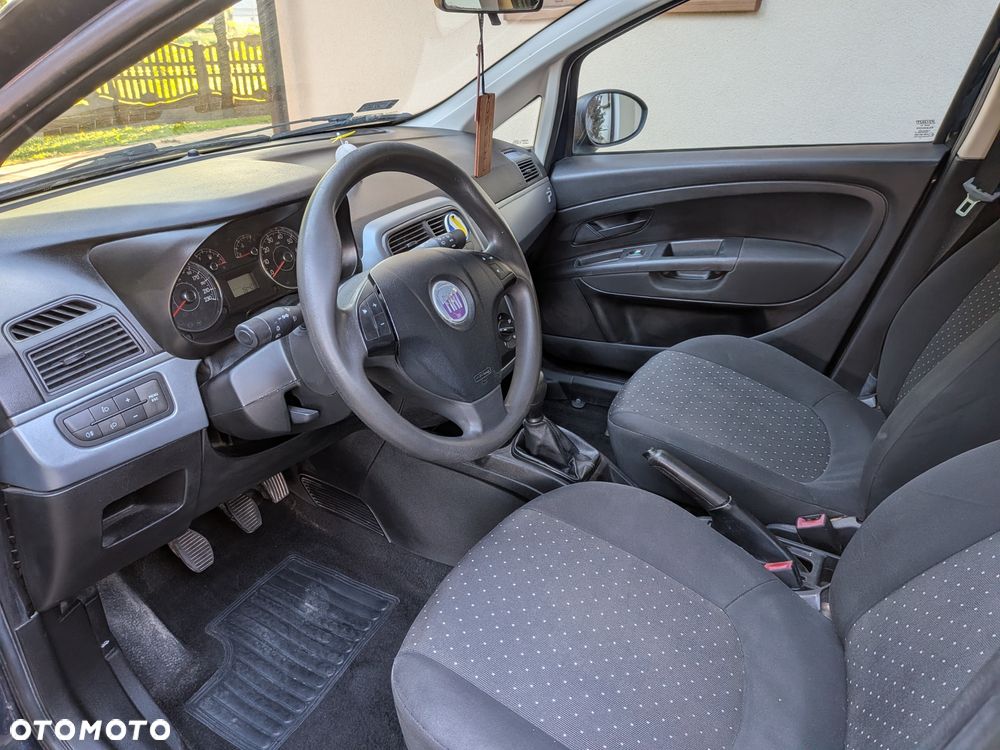 Fiat Grande Punto - 5