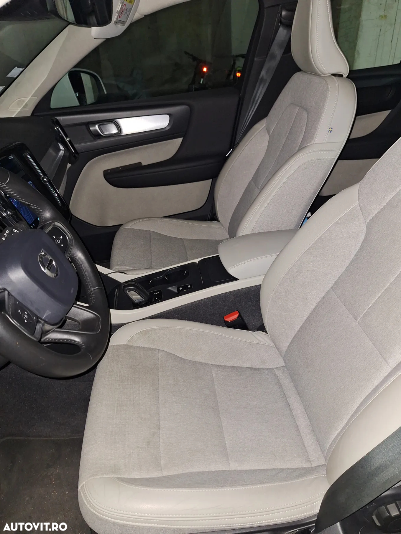 Volvo XC 40 D3 Geartronic Momentum Pro - 9