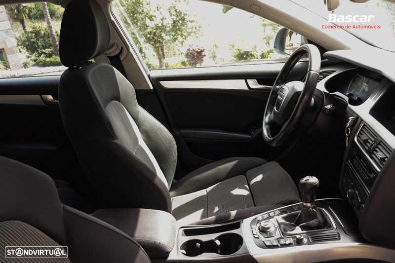 Audi A4 Avant 2.0 TDI Business Line Sport - 20