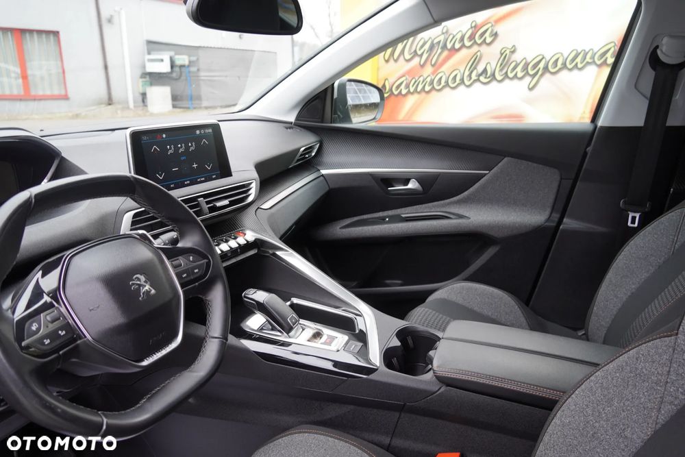 Peugeot 3008 1.5 BlueHDi Active S&S EAT8 - 14