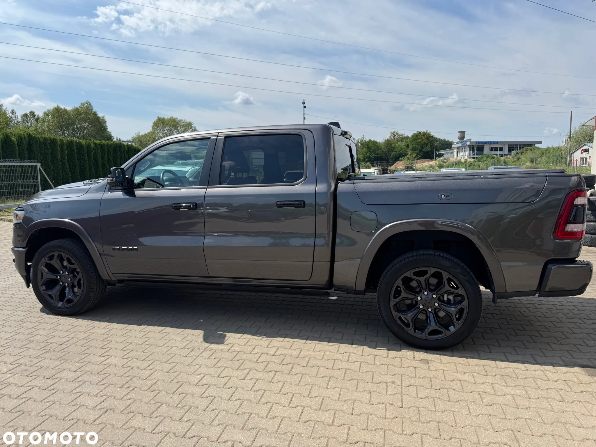 RAM 1500 Crew Cab Limited - 10