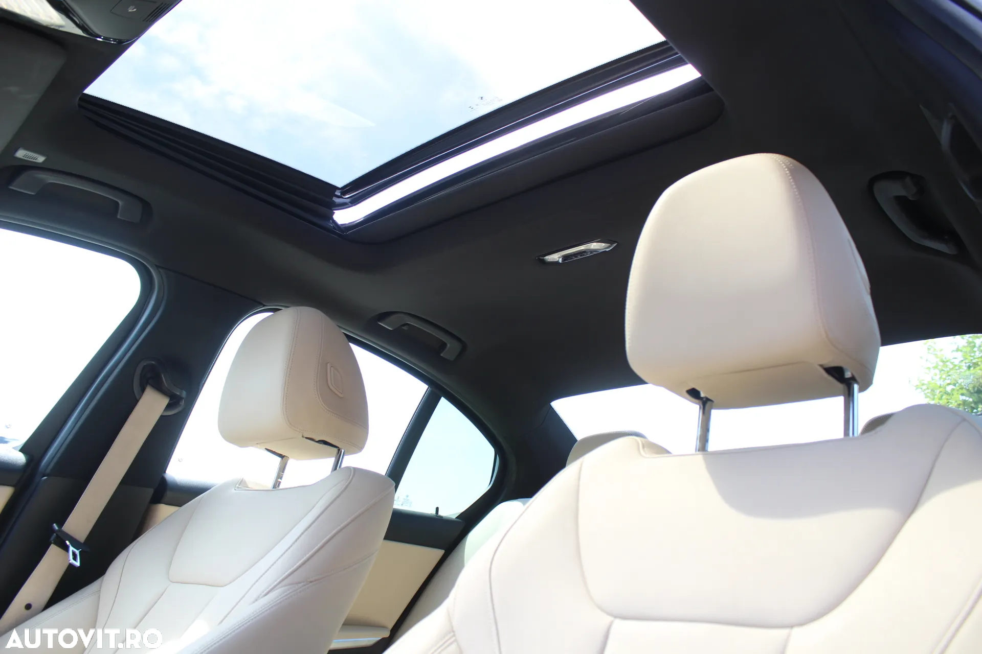 BMW Seria 3 330i AT - 12