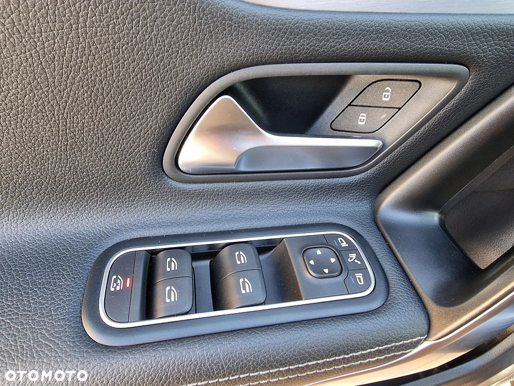 Mercedes-Benz CLA 200 d 8G-DCT Edition 1 - 12