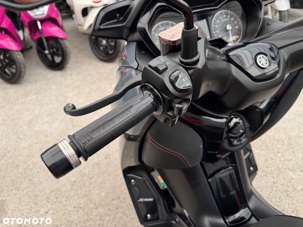 Yamaha X-max - 23