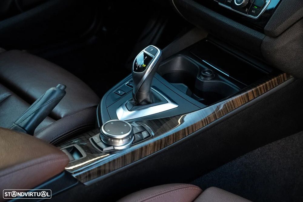 BMW 228 i Pack M Auto - 17