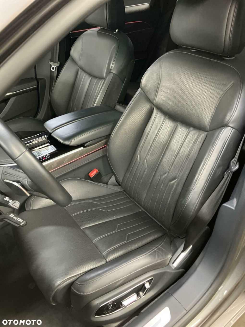 Audi A8 - 13