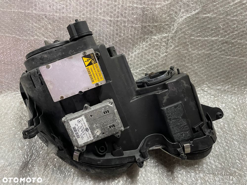 LAMPA LEWA XENON MERCEDES BENZ E KLASA W211 A211 - 12