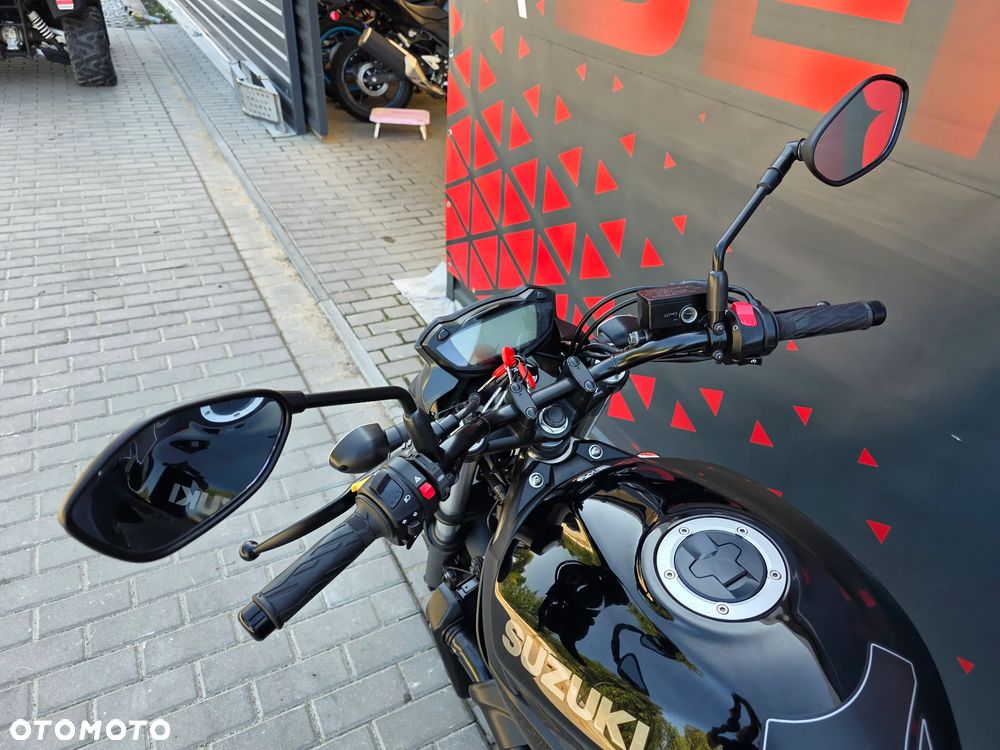 Suzuki SV - 18