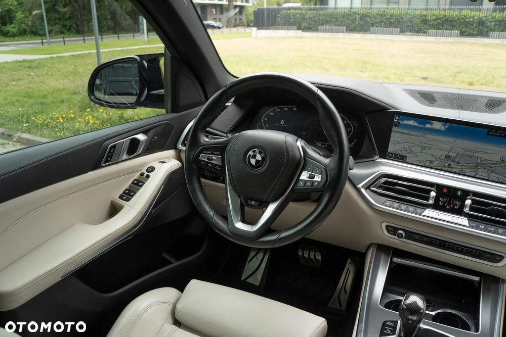 BMW X5 xDrive30d mHEV - 23