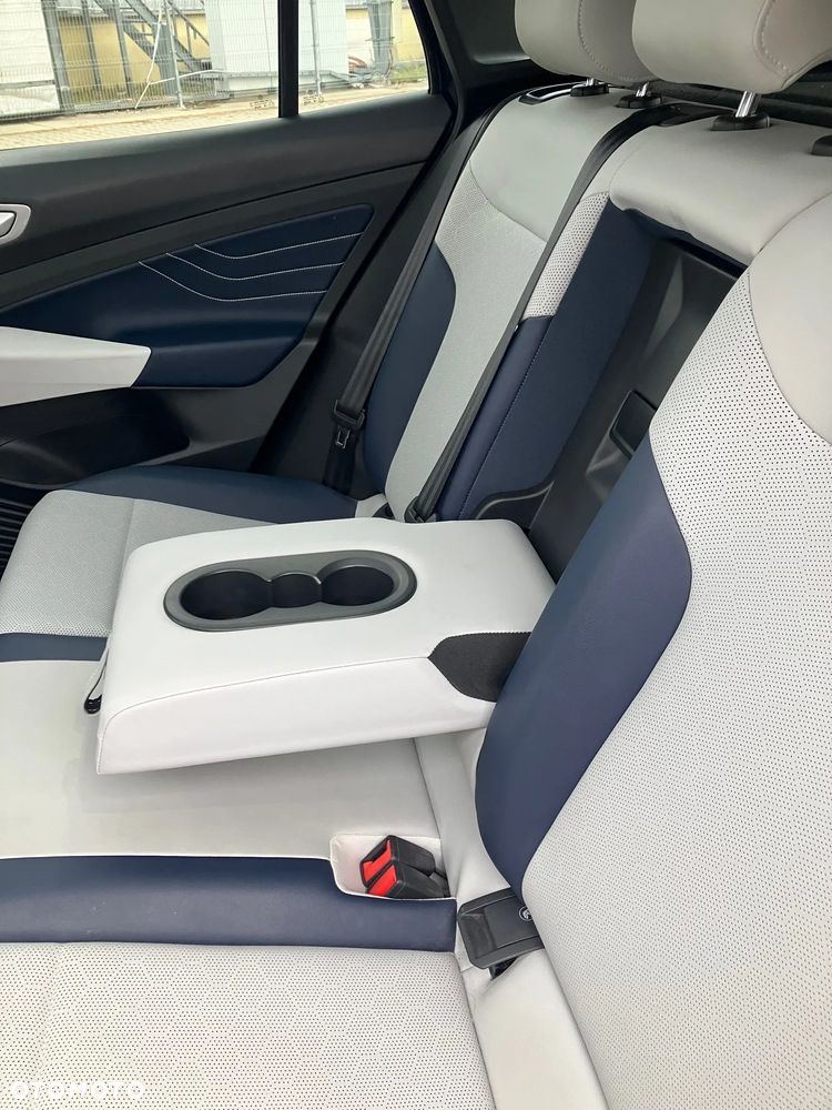 Volkswagen ID.4 - 18