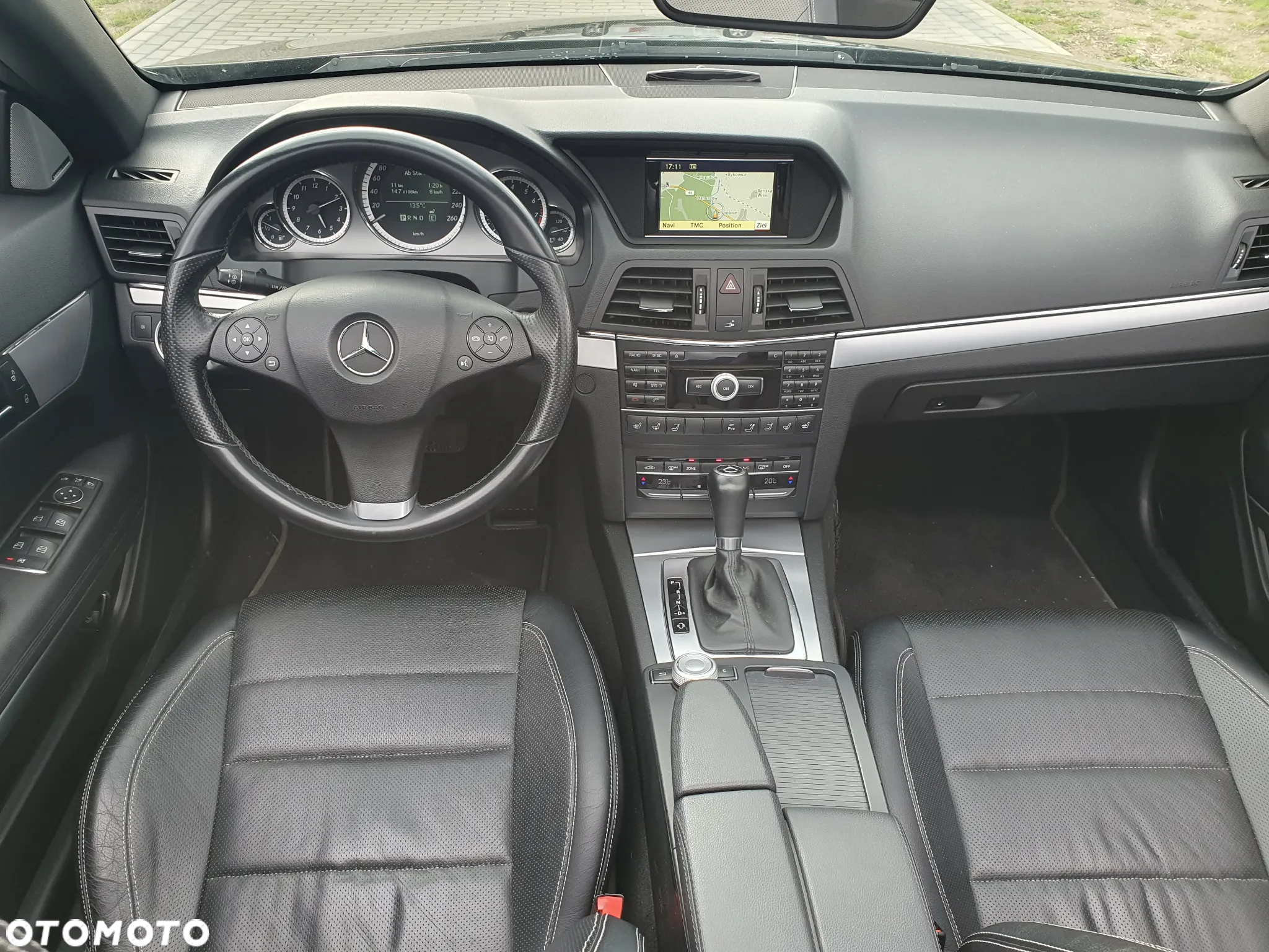 Mercedes-Benz Klasa E 200 Cabrio BlueEFFICIENCY 7G-TRONIC Avantgarde - 23