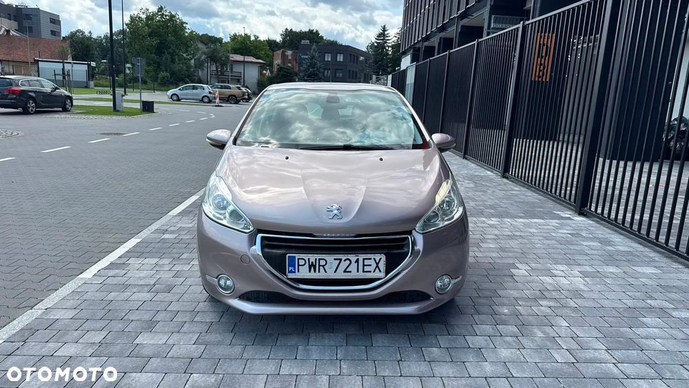 Peugeot 208 - 9