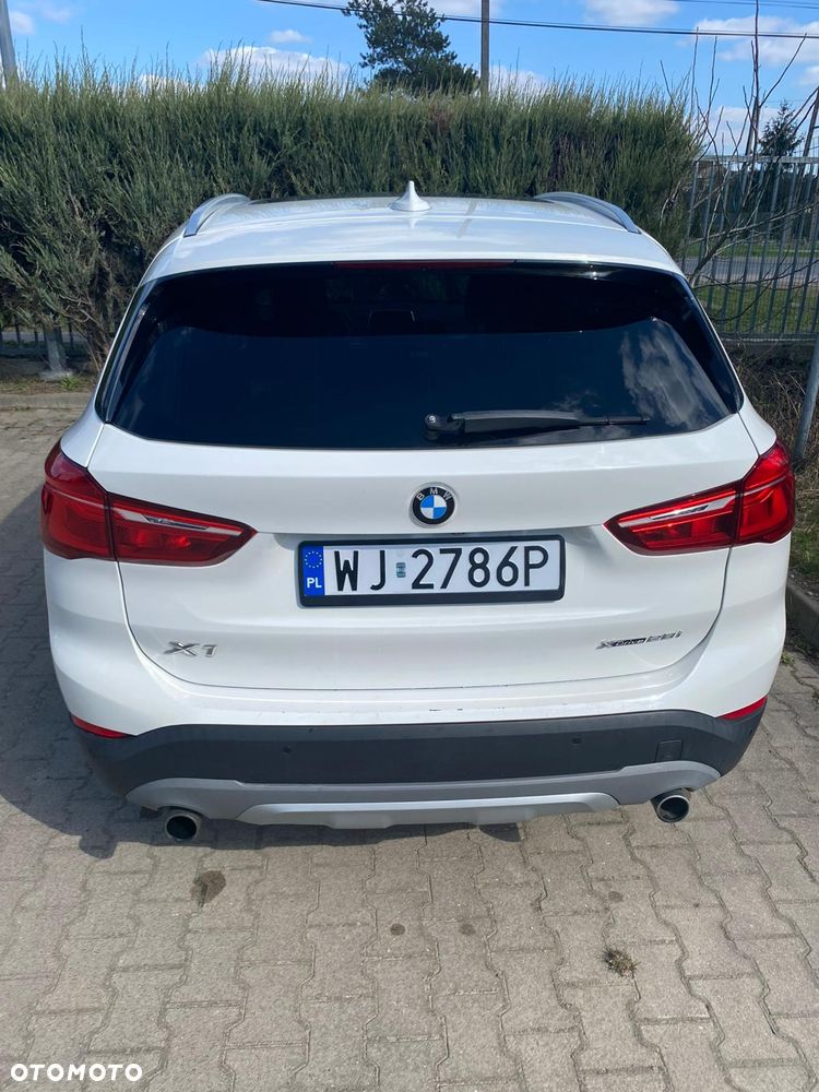 BMW X1 xDrive25i xLine - 5