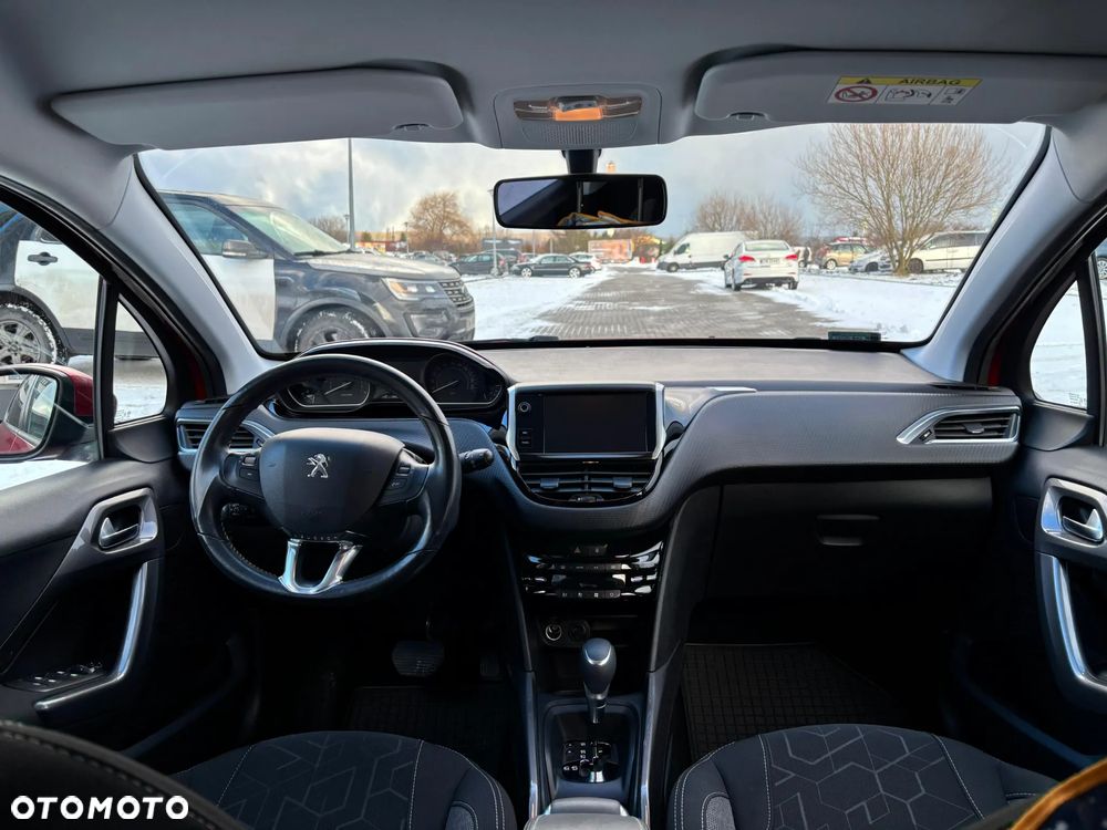 Peugeot 2008 1.2 Pure Tech Active S&S EAT6 - 8