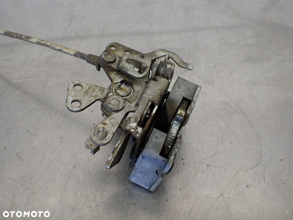 ZAMEK LEWY TYŁ DRZWI SKODA FAVORIT - 1