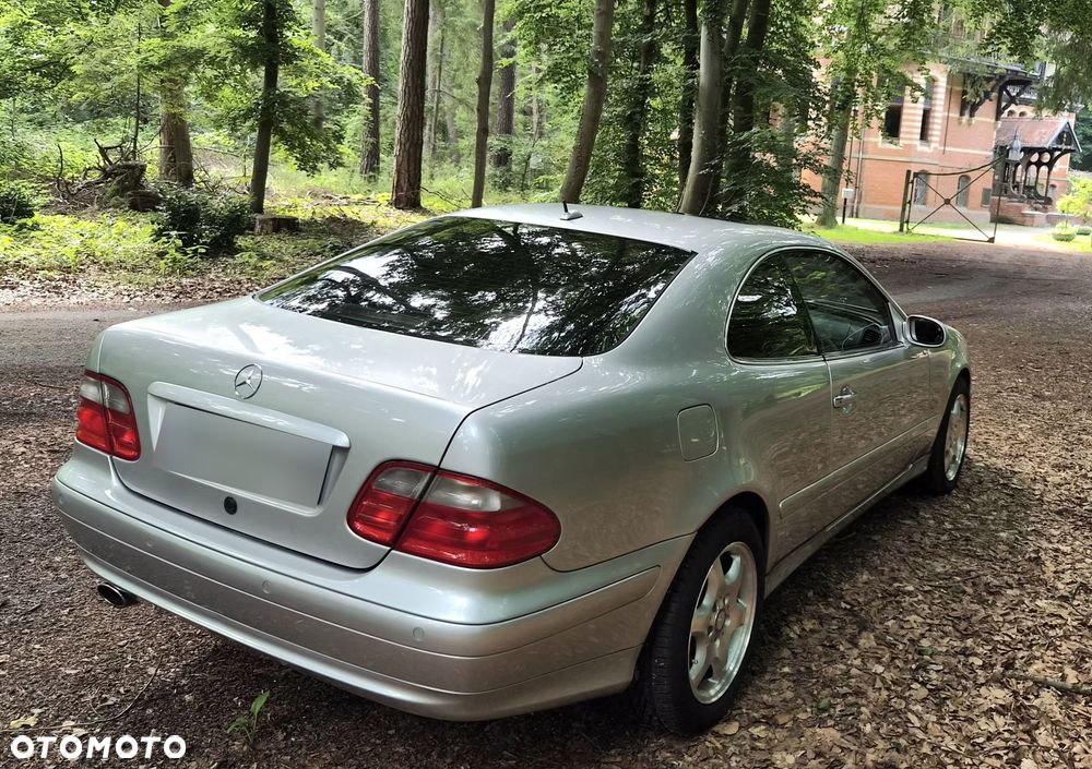 Mercedes-Benz CLK - 15