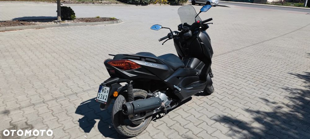 Yamaha X-max - 3