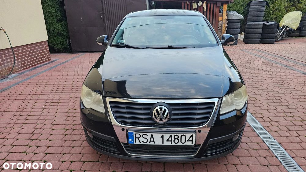 Volkswagen Passat 2.0 TDI Comfortline - 16