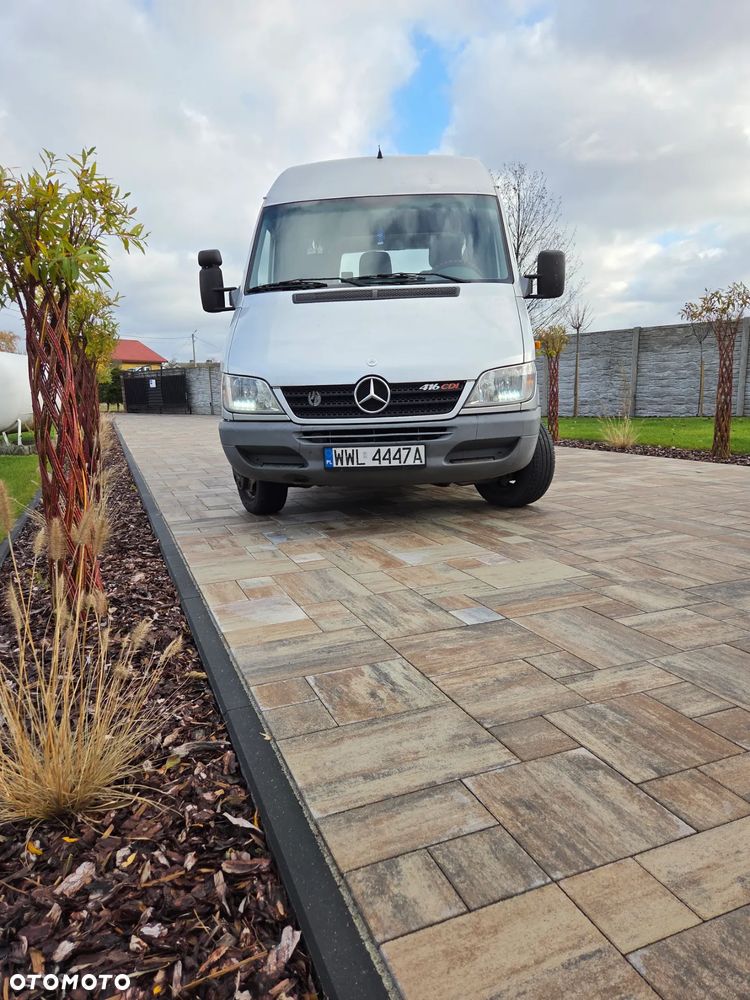 Mercedes-Benz Sprinter - 1