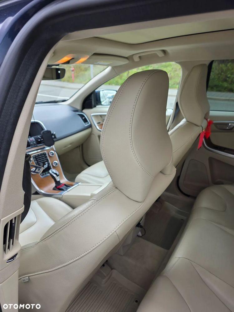 Volvo XC 60 - 10