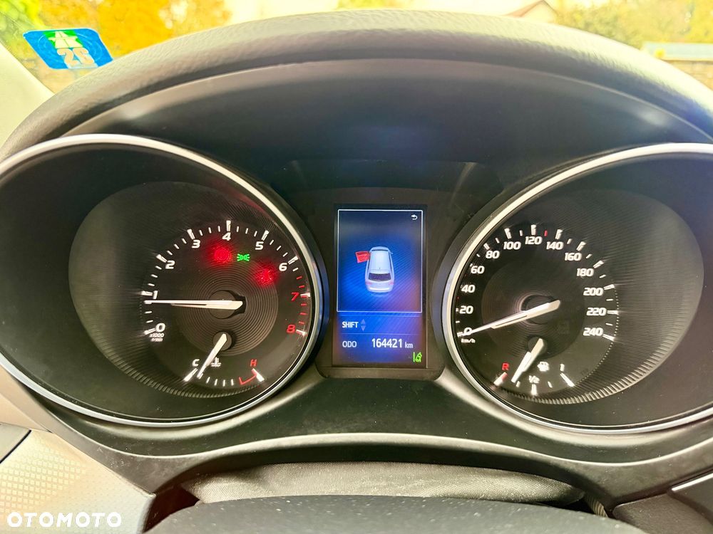 Toyota Avensis Touring Sports 1.8 Executive - 19