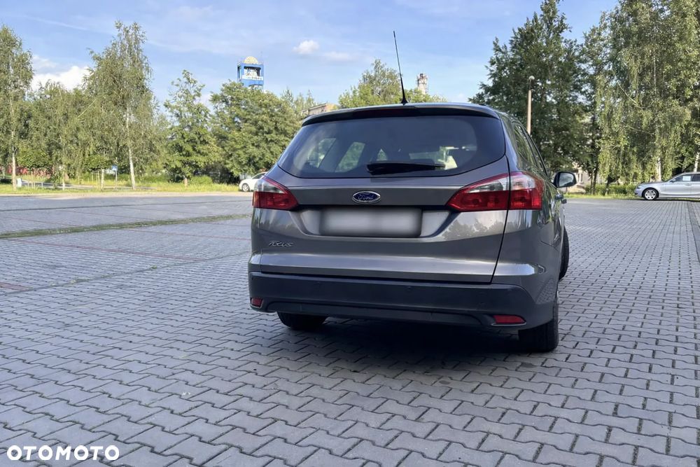 Ford Focus 1.6 Ambiente Start - 6