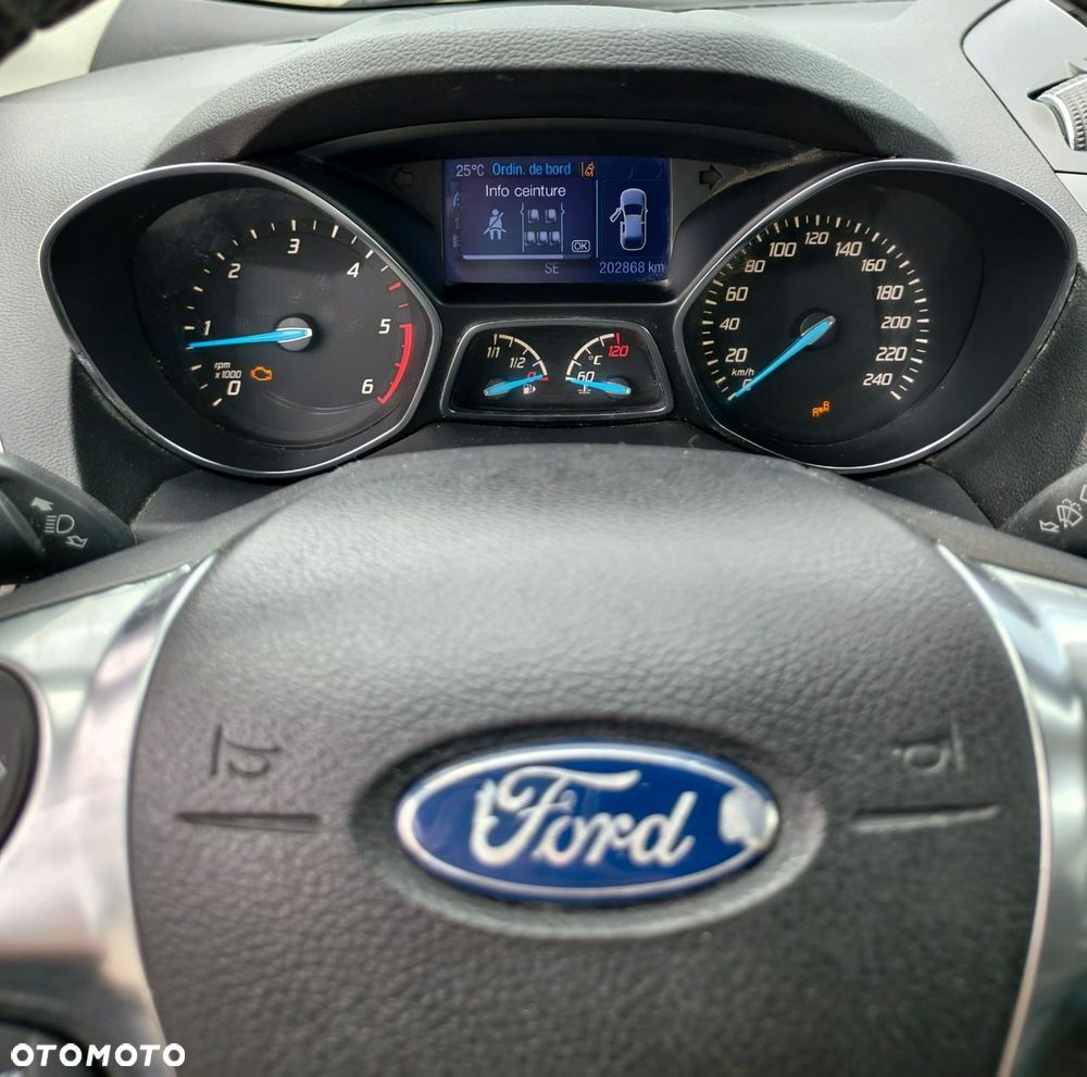 Ford Kuga - 13