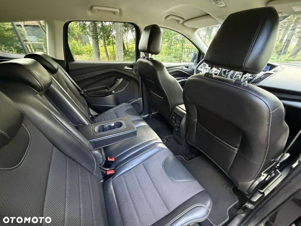 Ford Kuga - 30