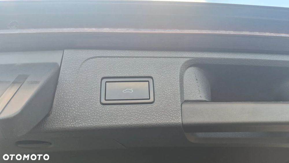 Volkswagen Passat 2.0 TDI BMT Highline - 25